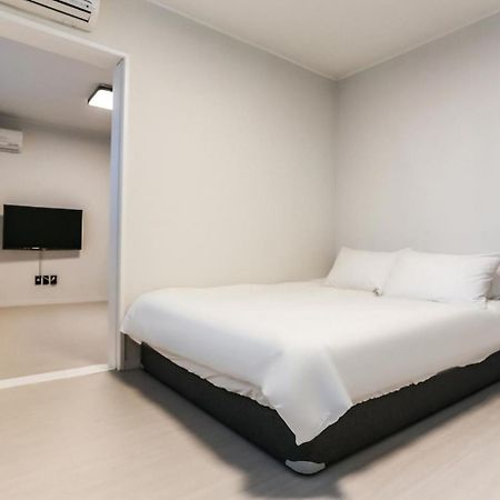 襄阳郡 家人旅馆酒店 外观 照片